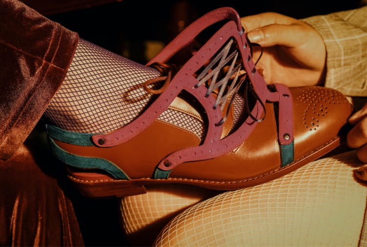 Red shoe 