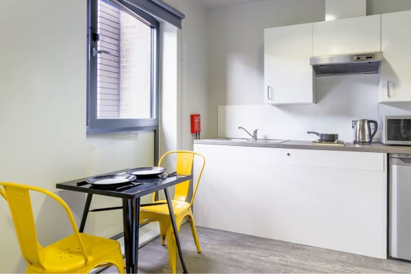 Studio-kitchenette-highline-building.jpg