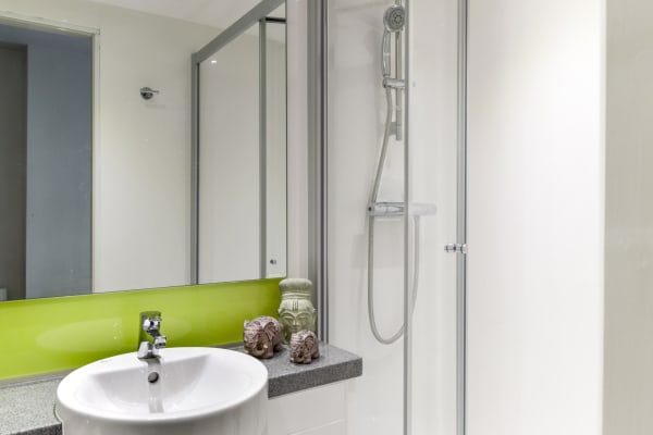 Ensuite.jpg