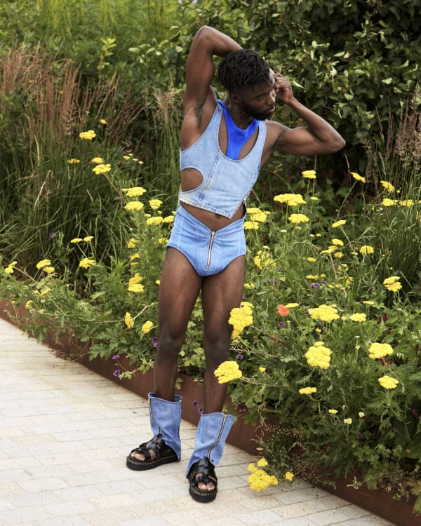 Dr-Martens-2022-Xue-Song-6.jpeg