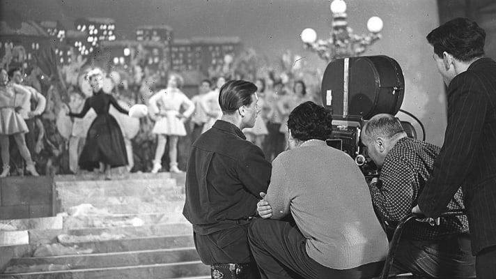 Fashion as an Indicator of Women’s Role in Society Through the Lens of Soviet Films Between 1953-1991