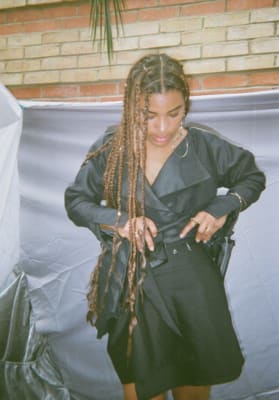 REINFORCING FLUID FEMININITY