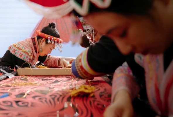 Humanistic Capitalism: Luxury Brands' Cultural Marketing for Sustainability