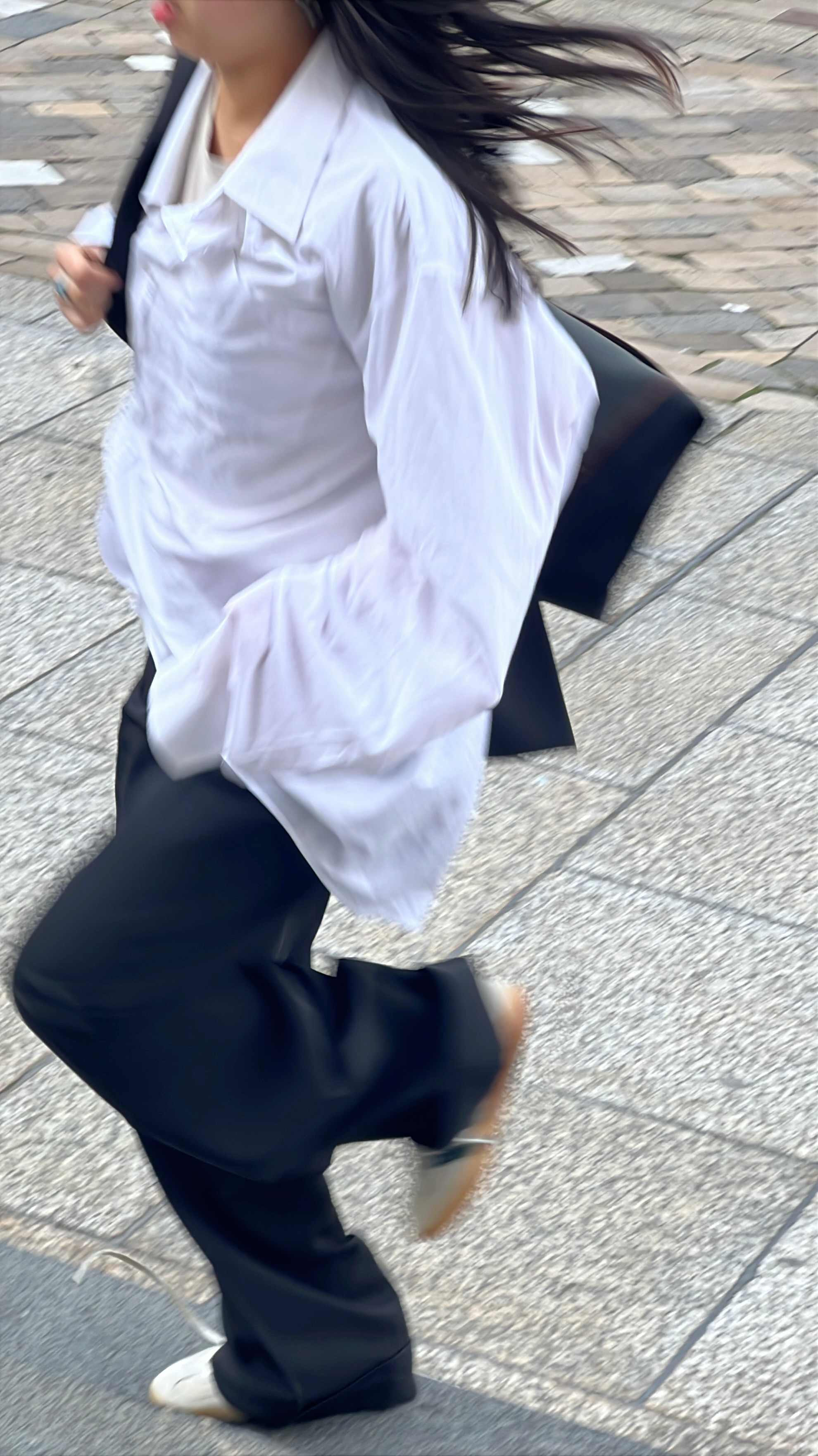 Self-liberation in Motion