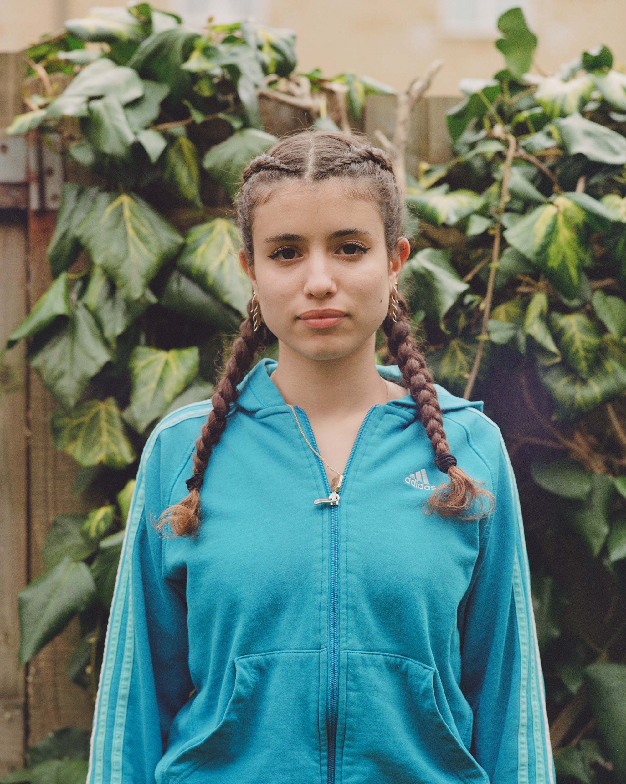 Esther-120-1.jpg