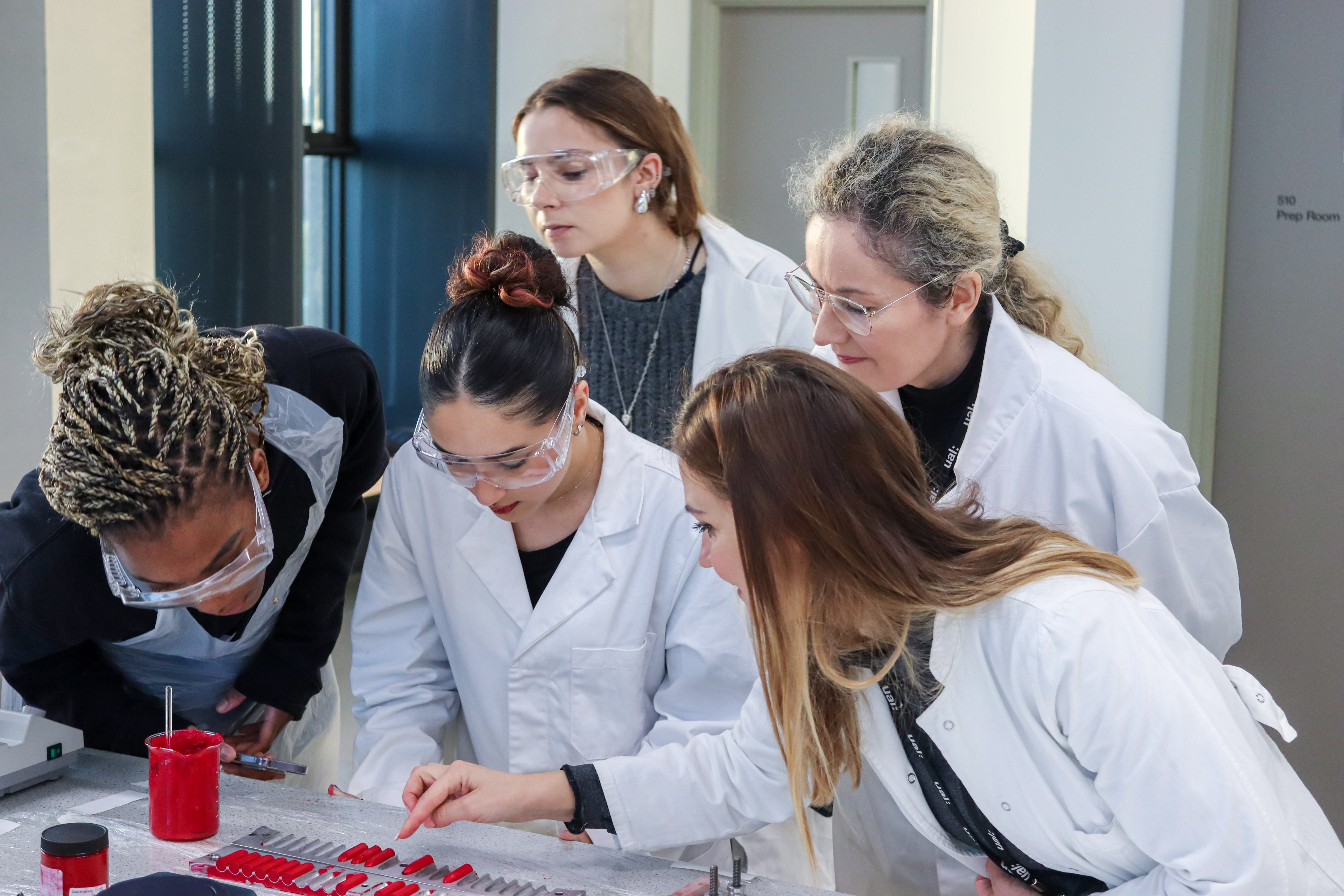 MSc-Cosmetic-Science-Website-Photos_10.jpg