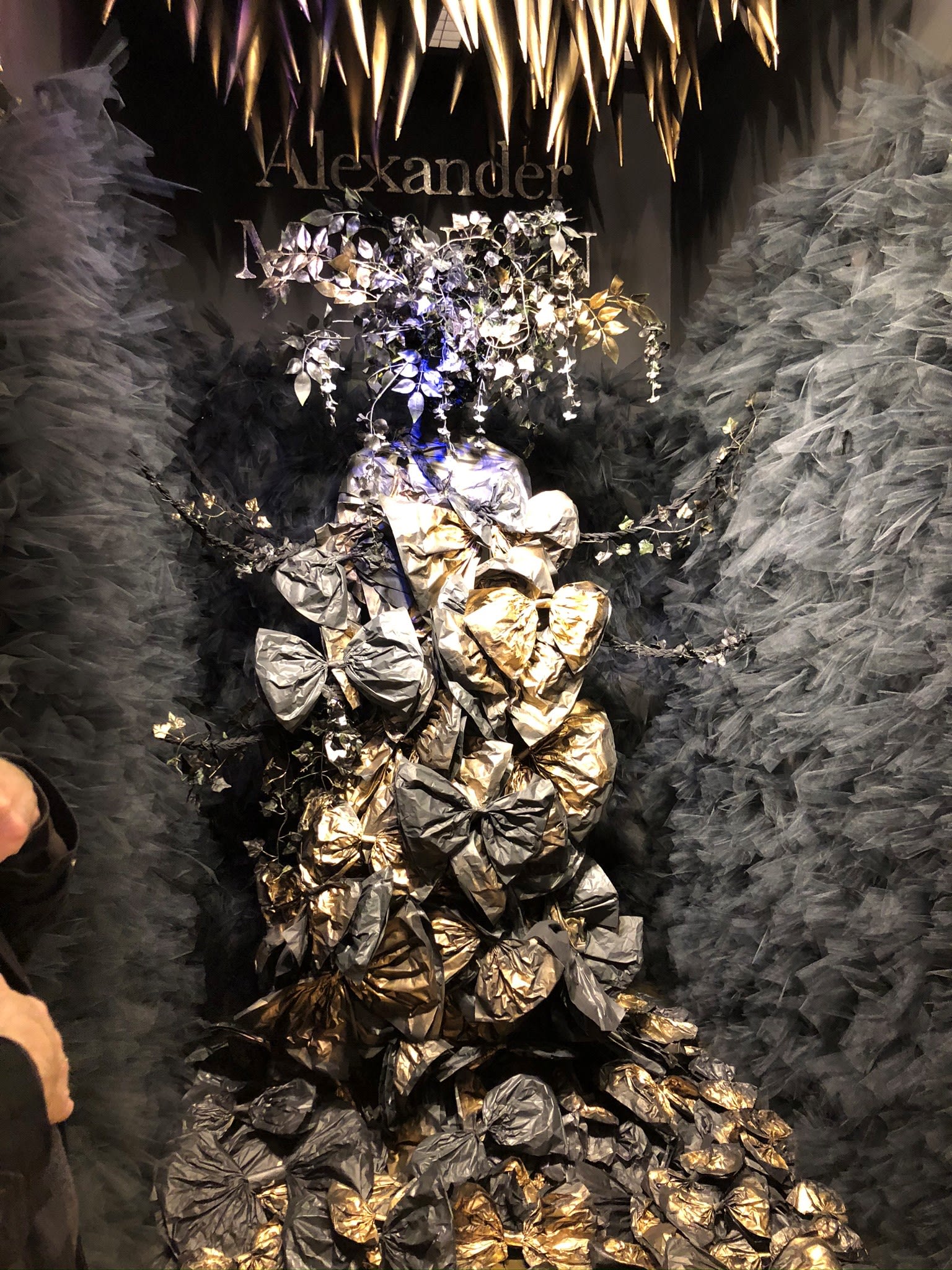 VMB-Alexander-McQueen-1.jpg
