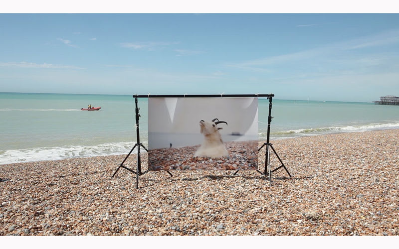 2.ADayAtTheBeach_screenshot1.jpg