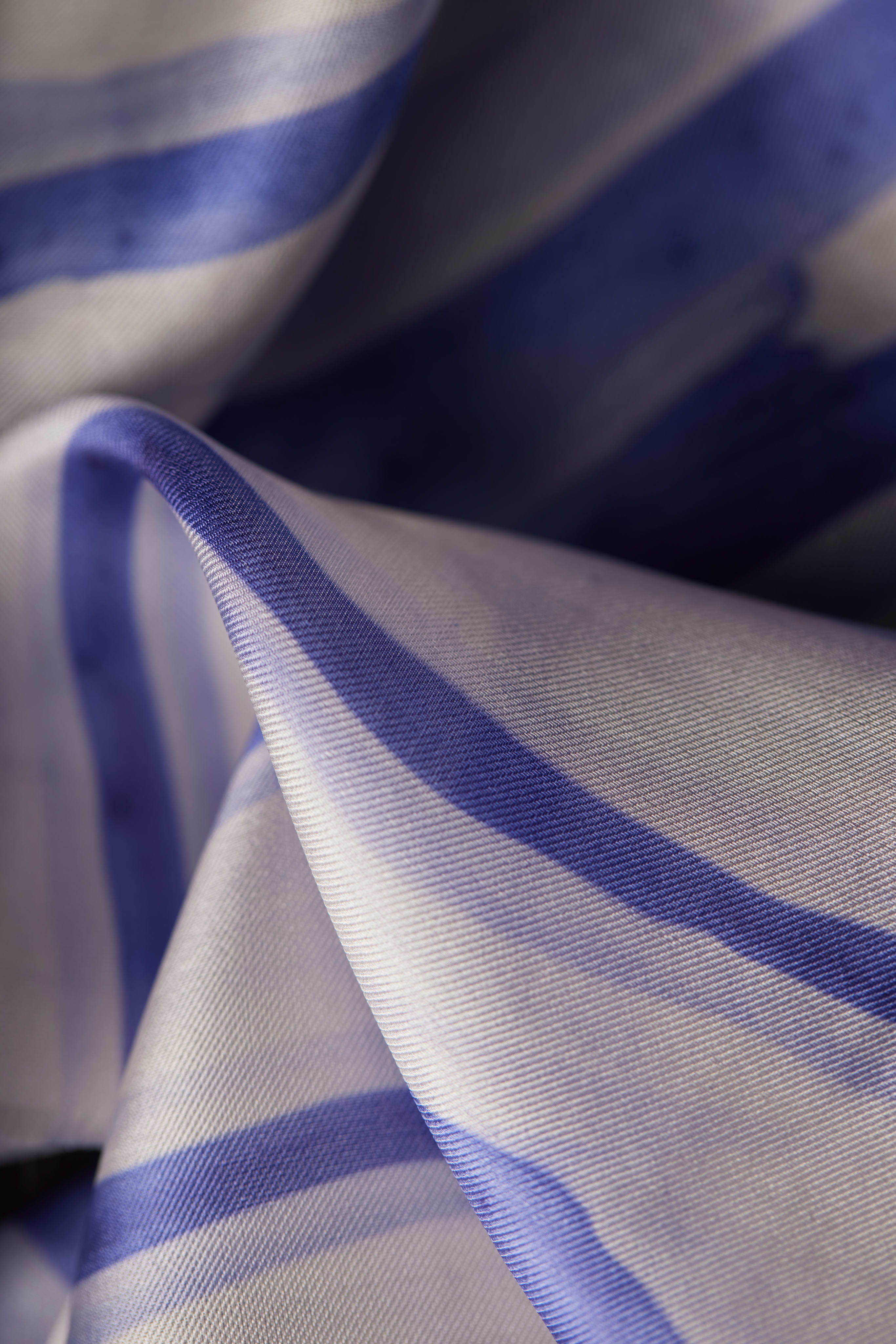 Bacterial-print-detail-stripe-Automating-Violacein-Charlotte-Werth-2023-photography-Paul-Cochrane-for-Maison-0.jpg