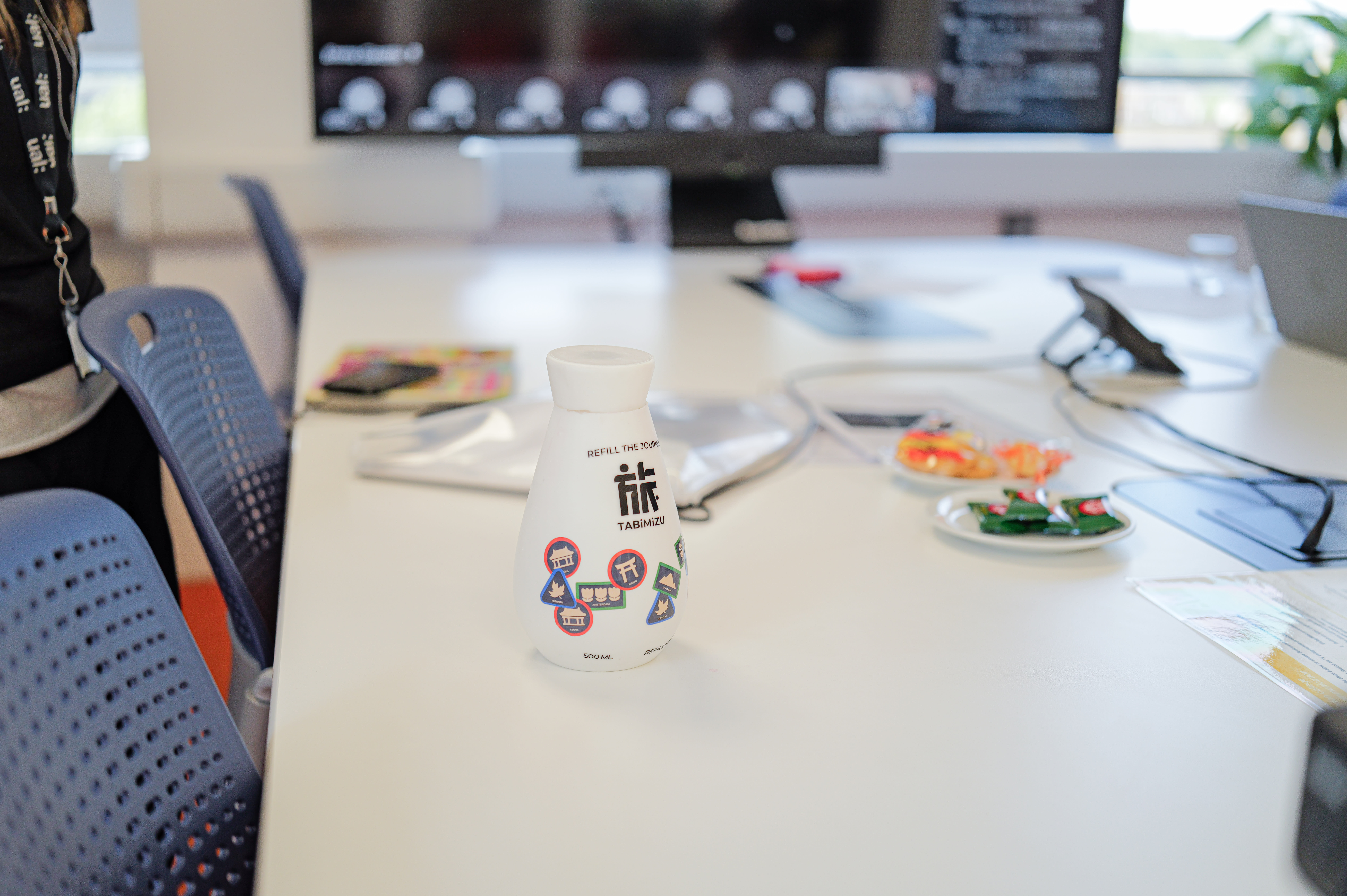 This is a photo of the prototype of the water bottle that Weiqing Zhuang created
