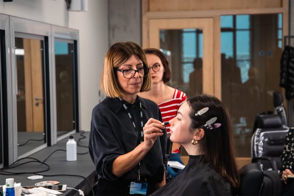 Image: Sam Walker, Makeup Workshop at London College of Fashion | Abdulrahman Mohammed, UAL Short Courses