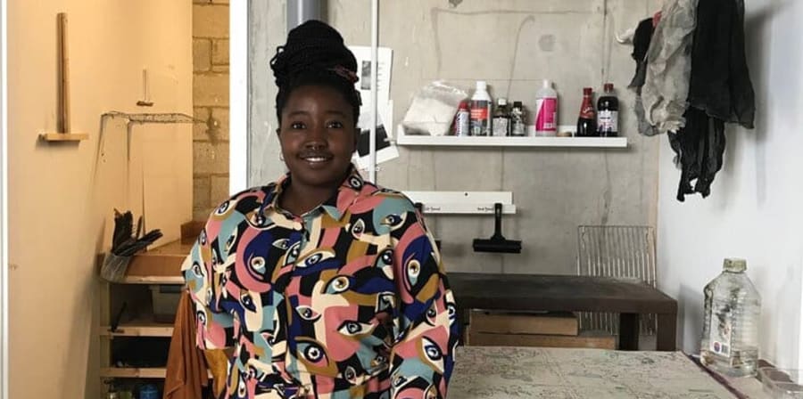 Photo of Tanaka in her studio