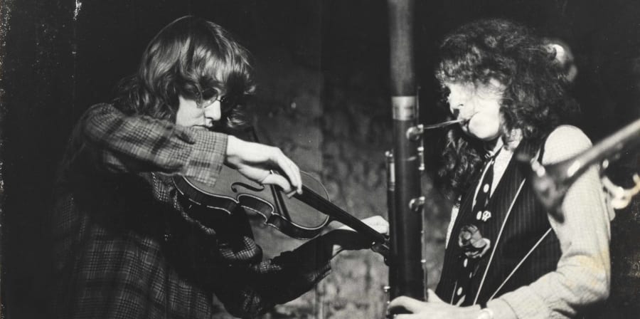 Photograph of Lindsay Cooper performing