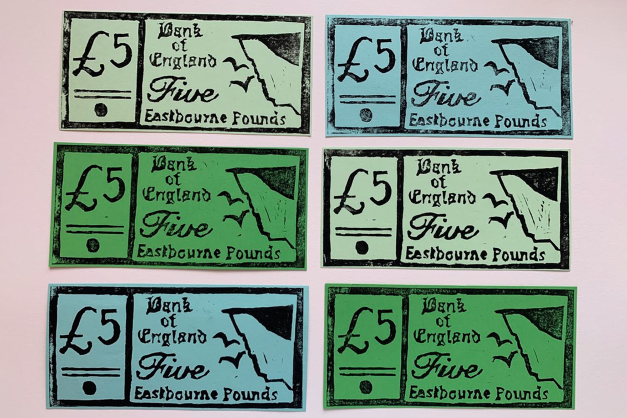 Illustration of five pound notes