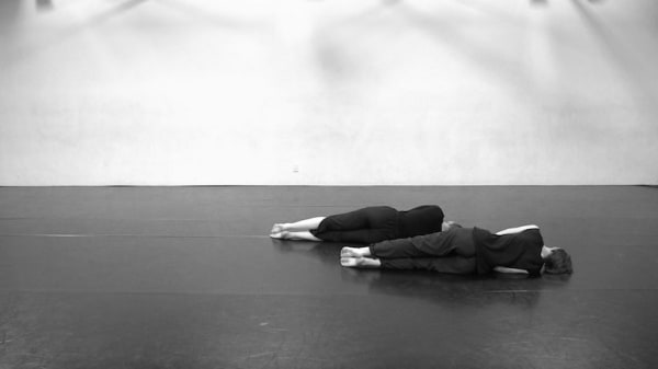 Maddie Irmen and Ellen Maynard performing in New York as part of the Transmit project.