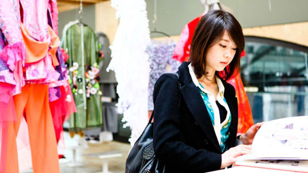 ESSENTb4xt Essential Guide to the Fashion Business (Online)