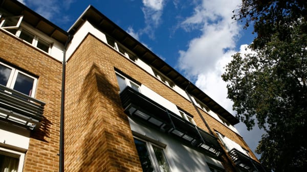 Exterior shot of Cordwainers Court halls of residence