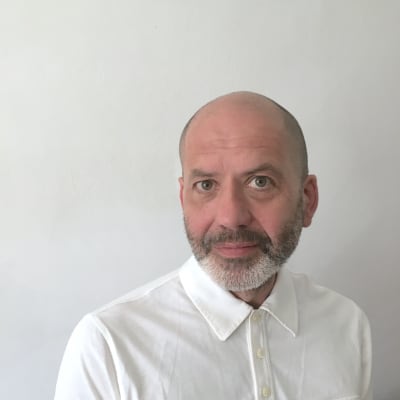 Stuart  Turnbull