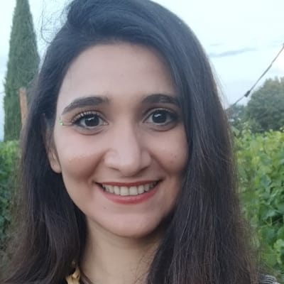 Saina Akhond