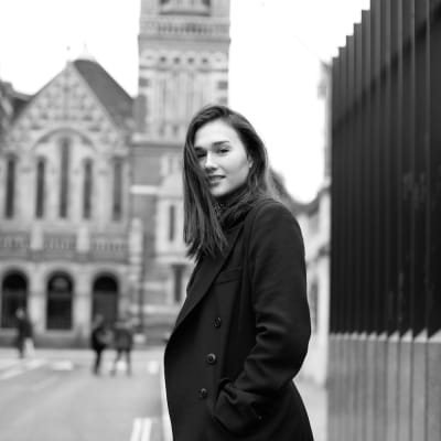 Laura  Apsit Livens