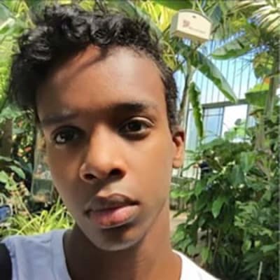 Deek Hussain  Jama