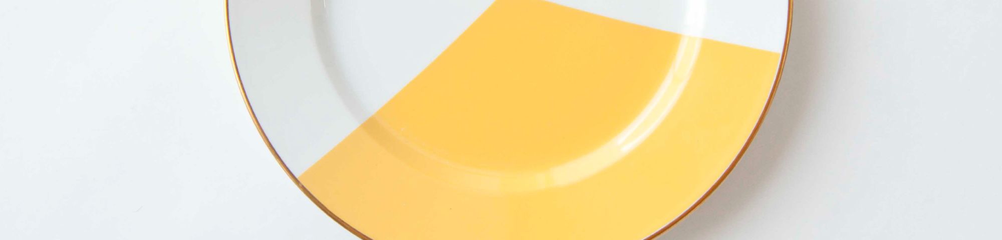 Plate with geometric yellow design