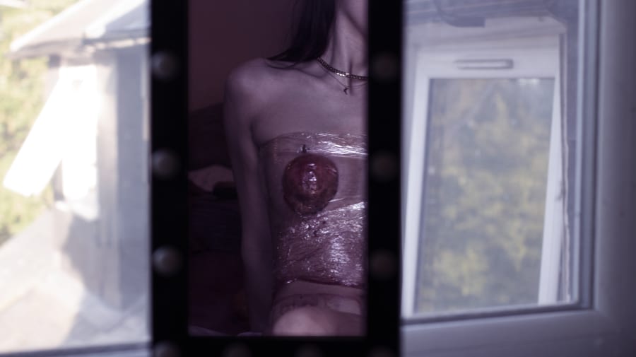 Photograph of an object reflected in a mirror