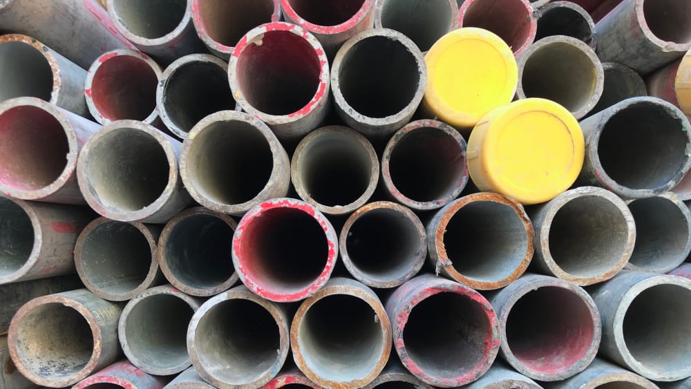 scaffold poles