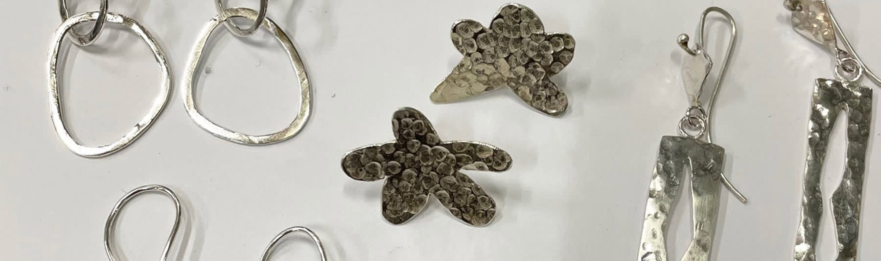 <p>The Jewellery Industry Online Short Course | Online</p><p>Image: UALSC - Jewellery - Sarah King - 2023 to 07-10-24</p>