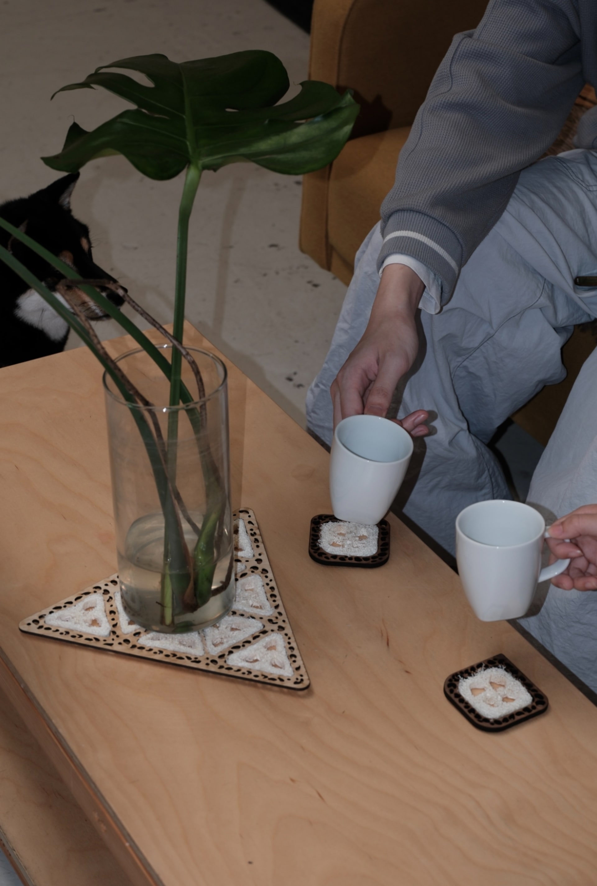 Emphasizing the interaction and autonomy between people and products, users are free to combine modules to give new forms and functions to everyday ob