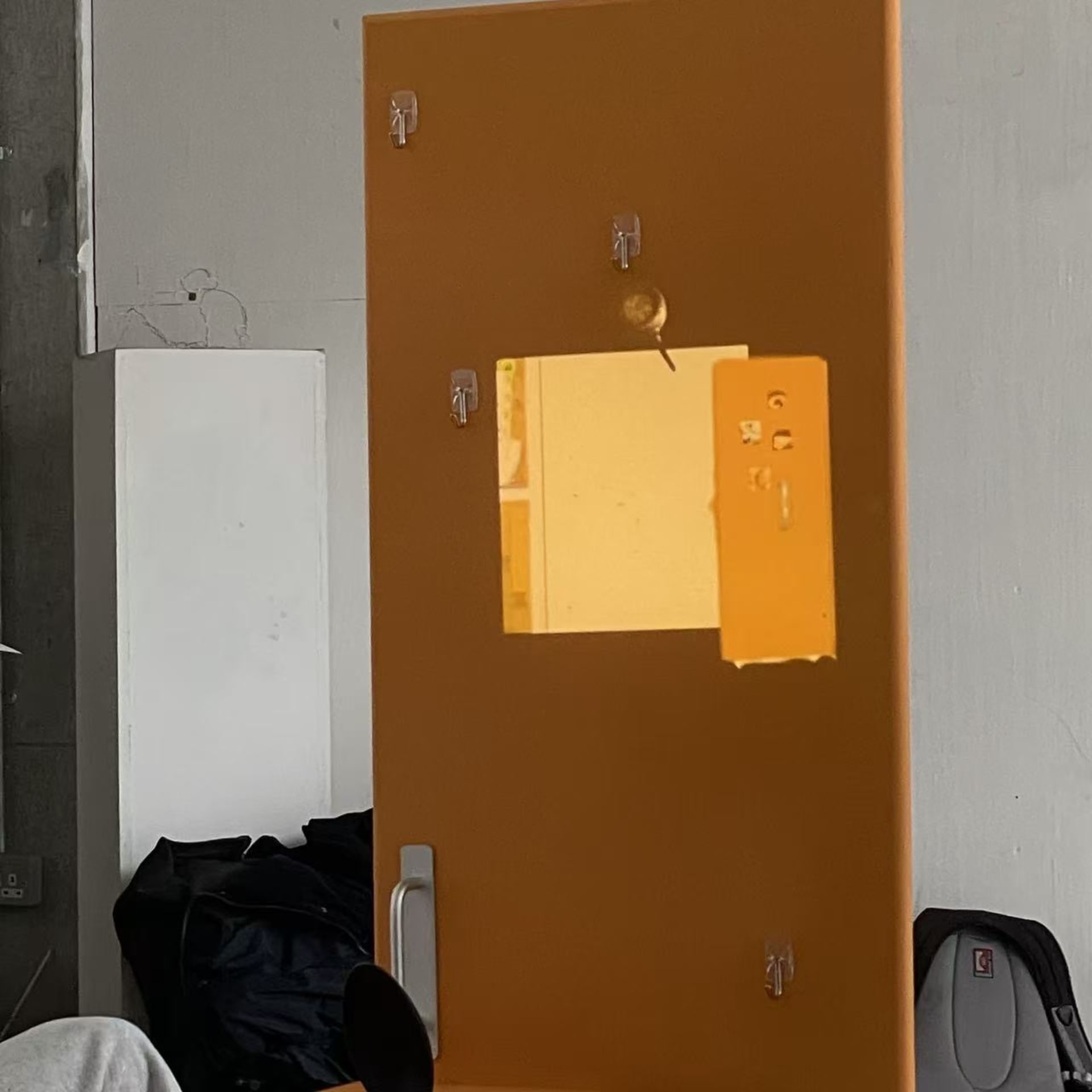 This work seeks to construct a fluid, intentional space through the reconfiguration of kitchen components, marks of use, and projected fragments and s