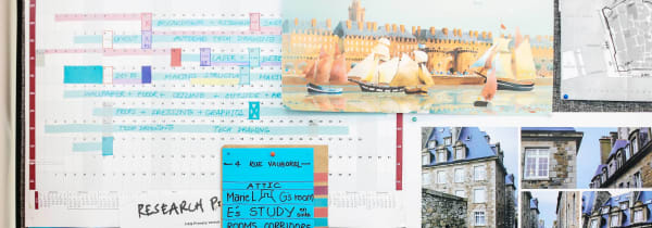 College of a calendar and pictures of buildings