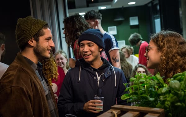 Students at cocktail masterclass
