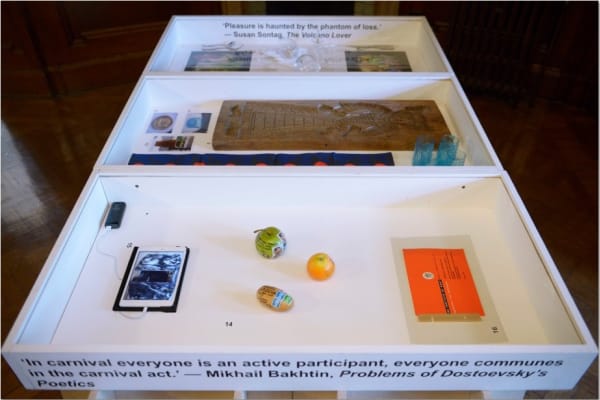 Banquet Table Vitrine Display