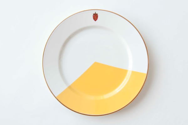 Plate with geometric yellow design