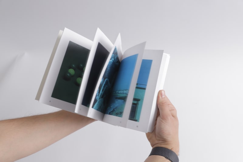 Publication of colour blind images