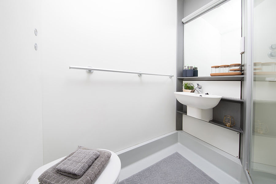 Emily-Bowes-Court-Standard-Ensuite1.jpg