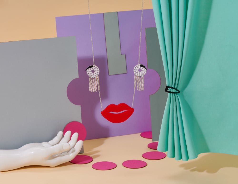 An avante garde face