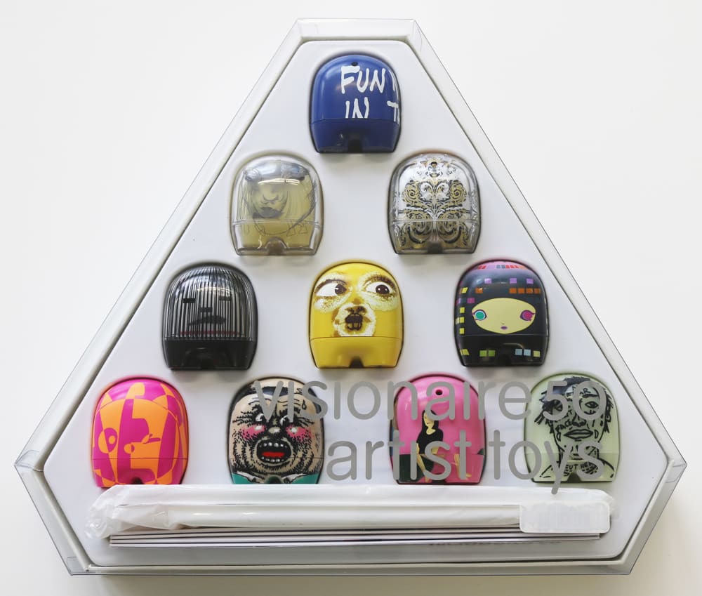 A set of toys as animal companions to the designer figurines from issues 44 and 45 to celebrate Visionaire's 50th issue. Justyna Burzynska (2017).