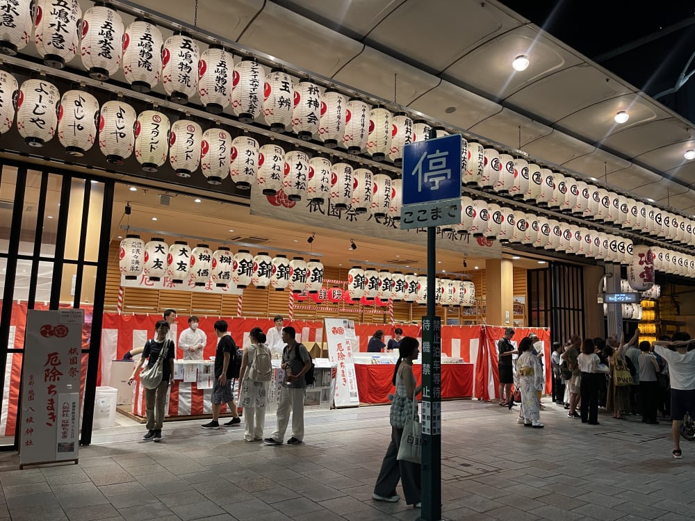 Streets illuminated by the warm glow of lanterns