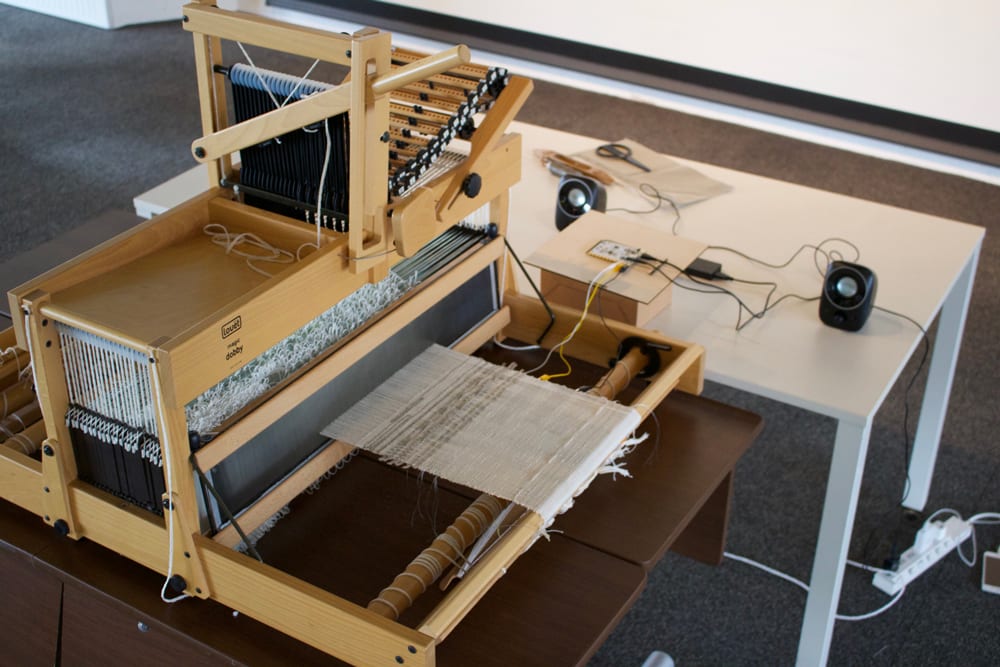 A loom connected to a speaker