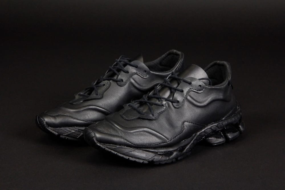 black trainers