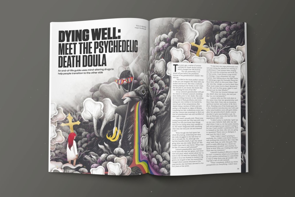 Artefact magazine mockup 2