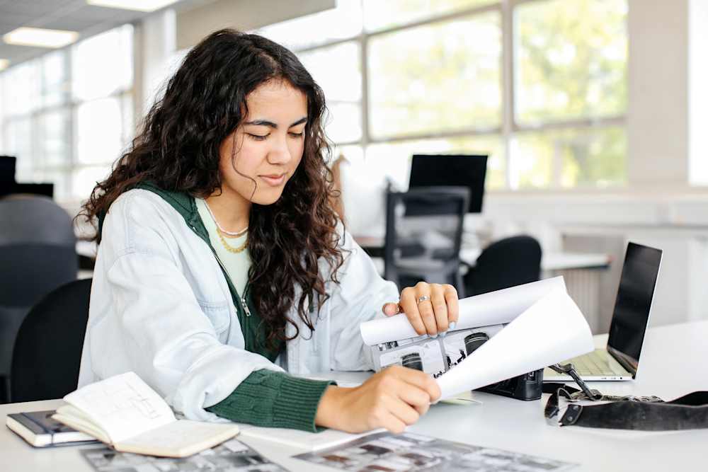 Girl in graphic studio working 