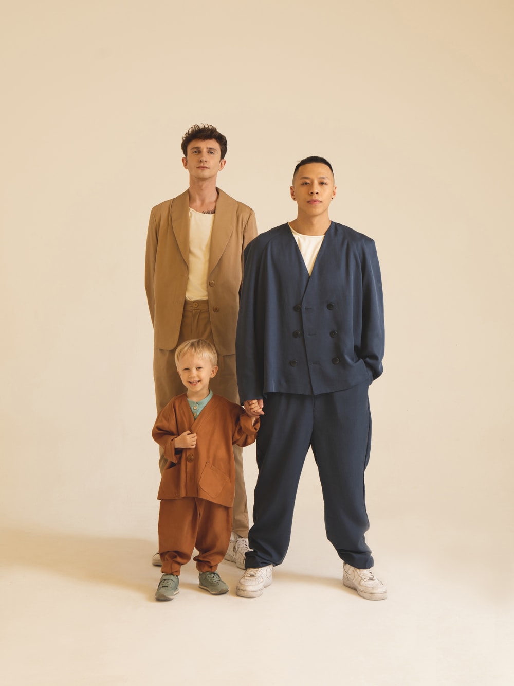 models wearing IQUAL clothes