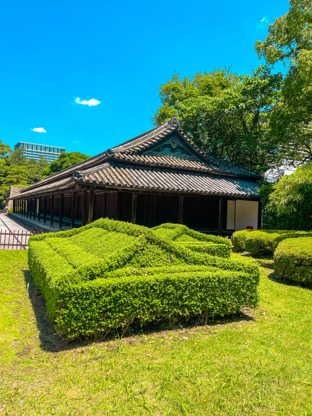 A japanese building and its garden