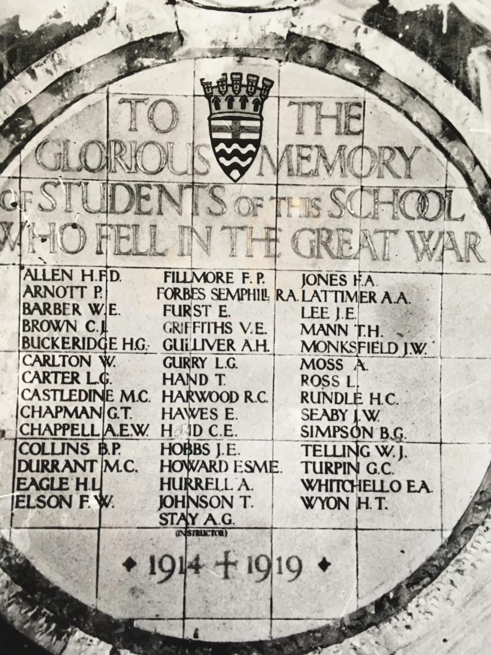 Original WW1 memorial photo by Simon Burbidge.