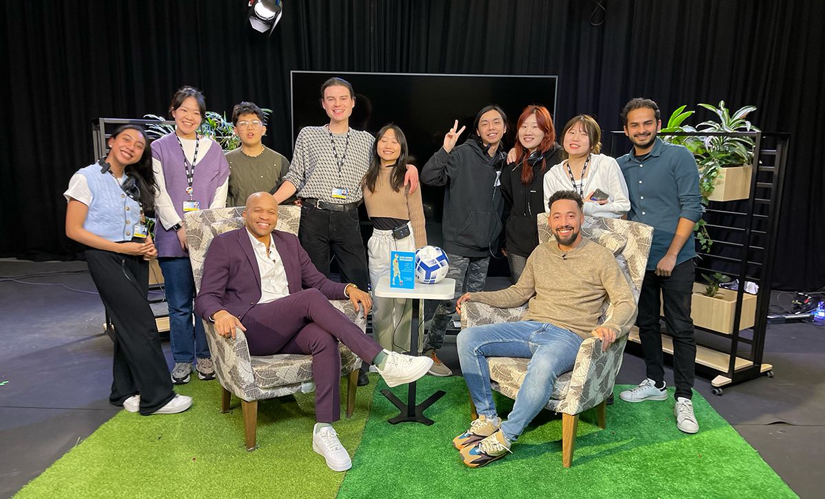 Photograph of the cast and crew.