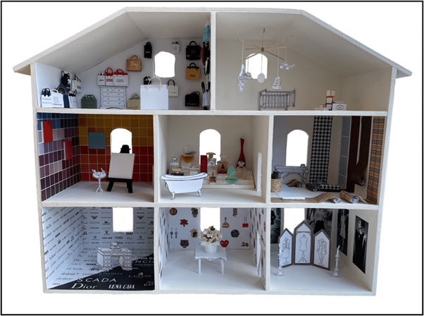 exhibition display of dollshouse 