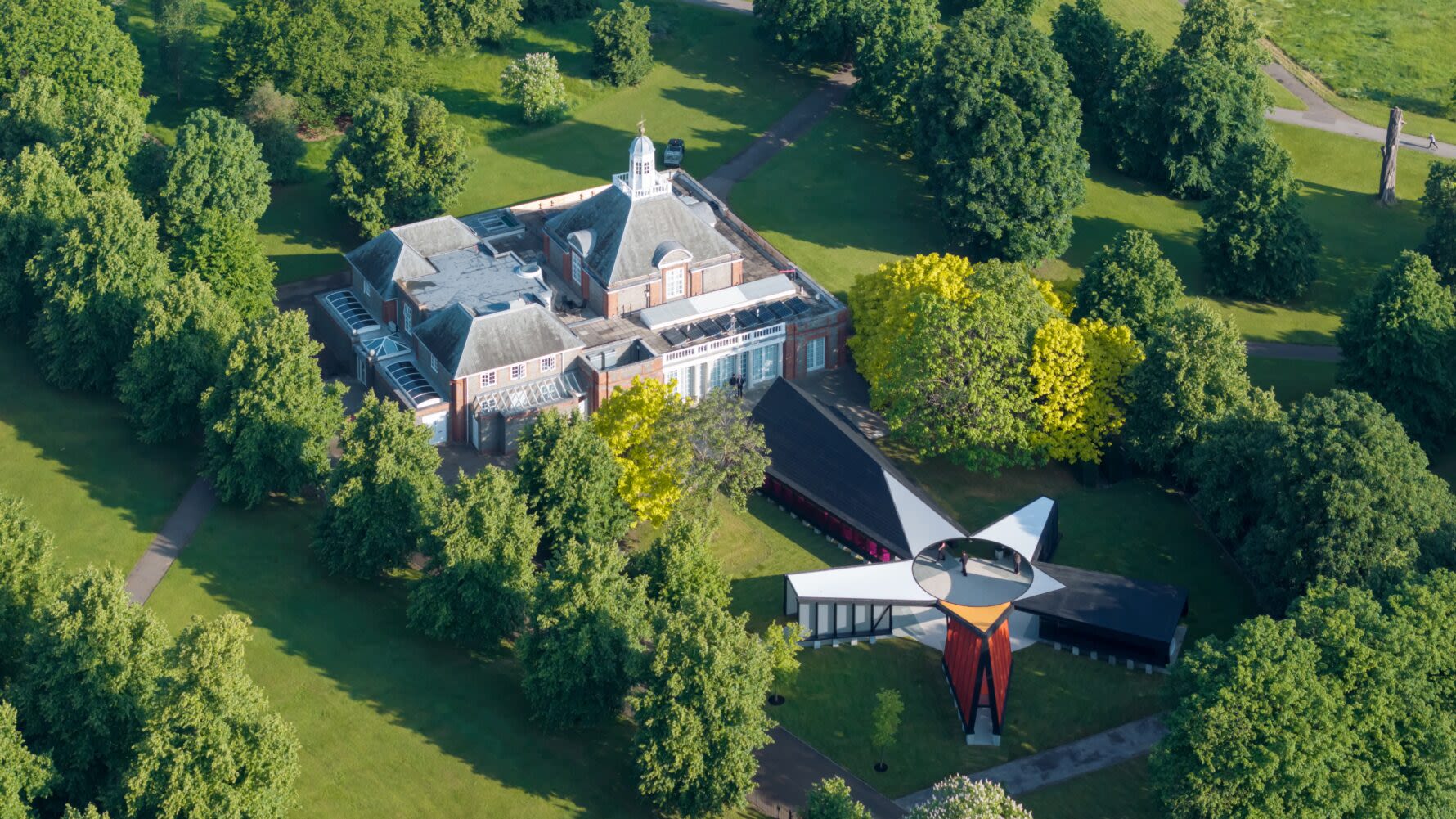 aerial image of the Serpentine Pavilion